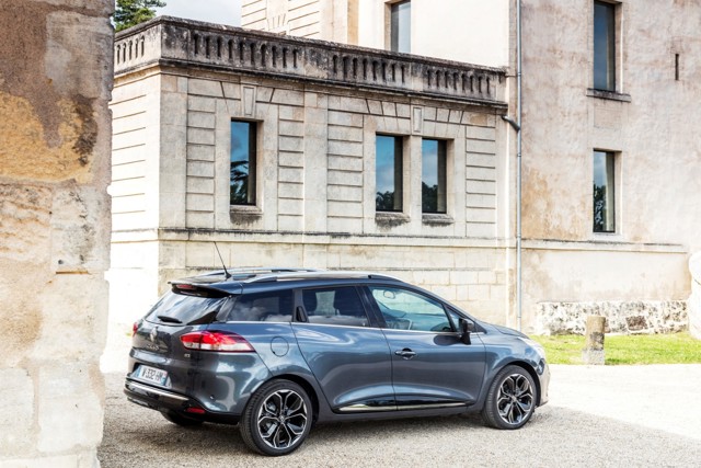 Renault Clio Estate photo 13