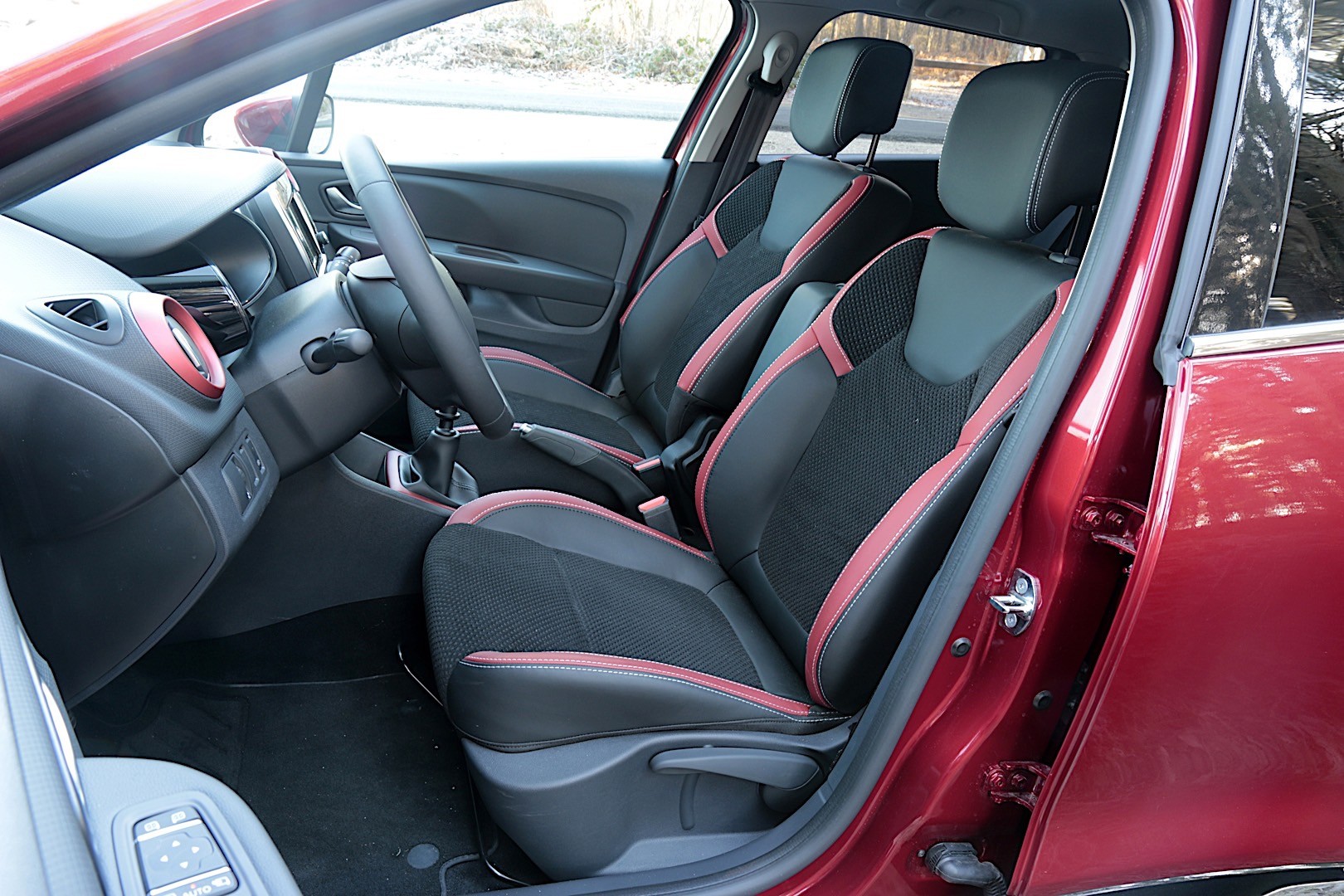 Renault Clio Estate photo 18