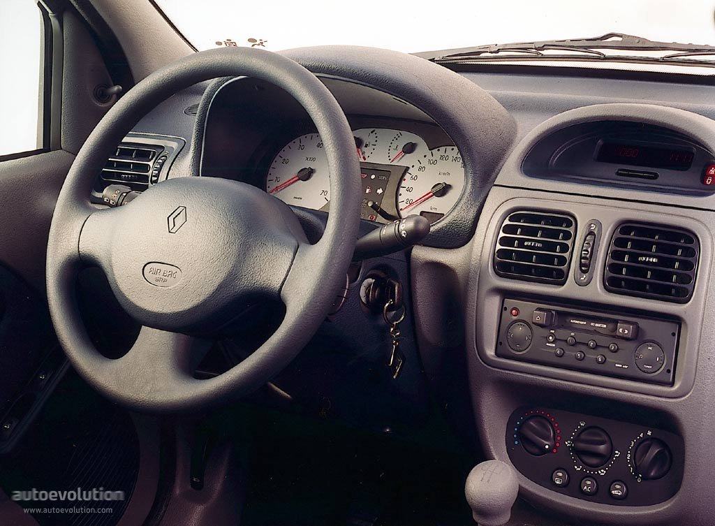 Renault Clio Symbol / Thalia photo 12