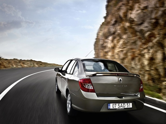 Renault Clio Symbol / Thalia photo 10