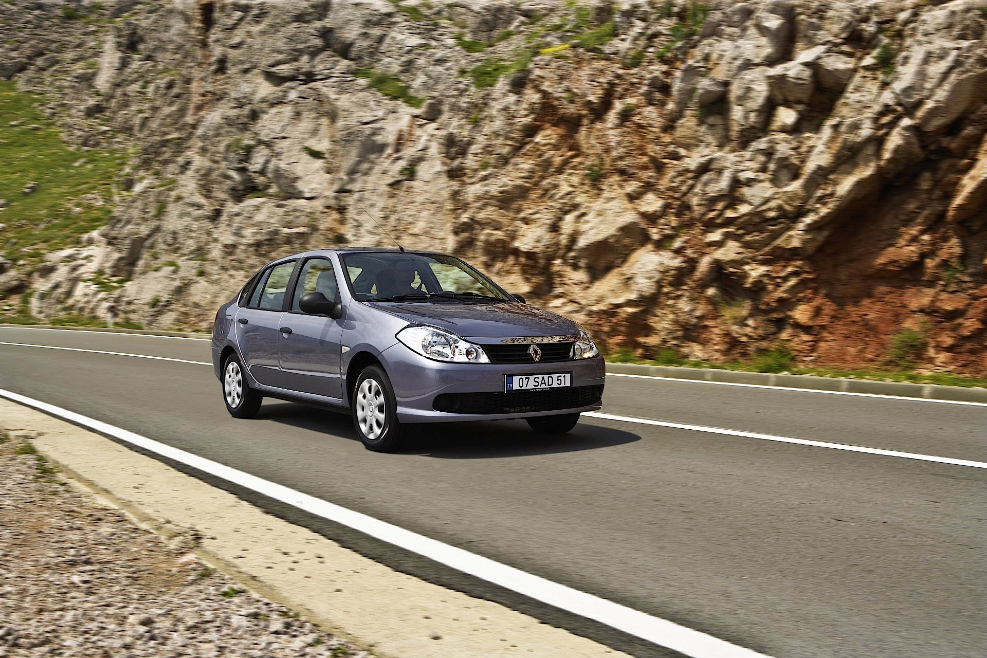 Renault Clio Symbol / Thalia photo 18