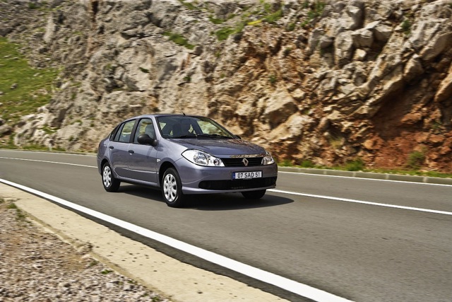 Renault Clio Symbol / Thalia photo 18