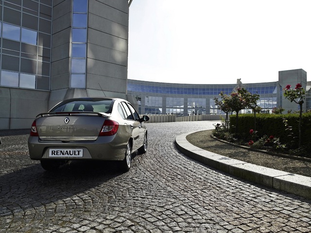 Renault Clio Symbol / Thalia photo 35