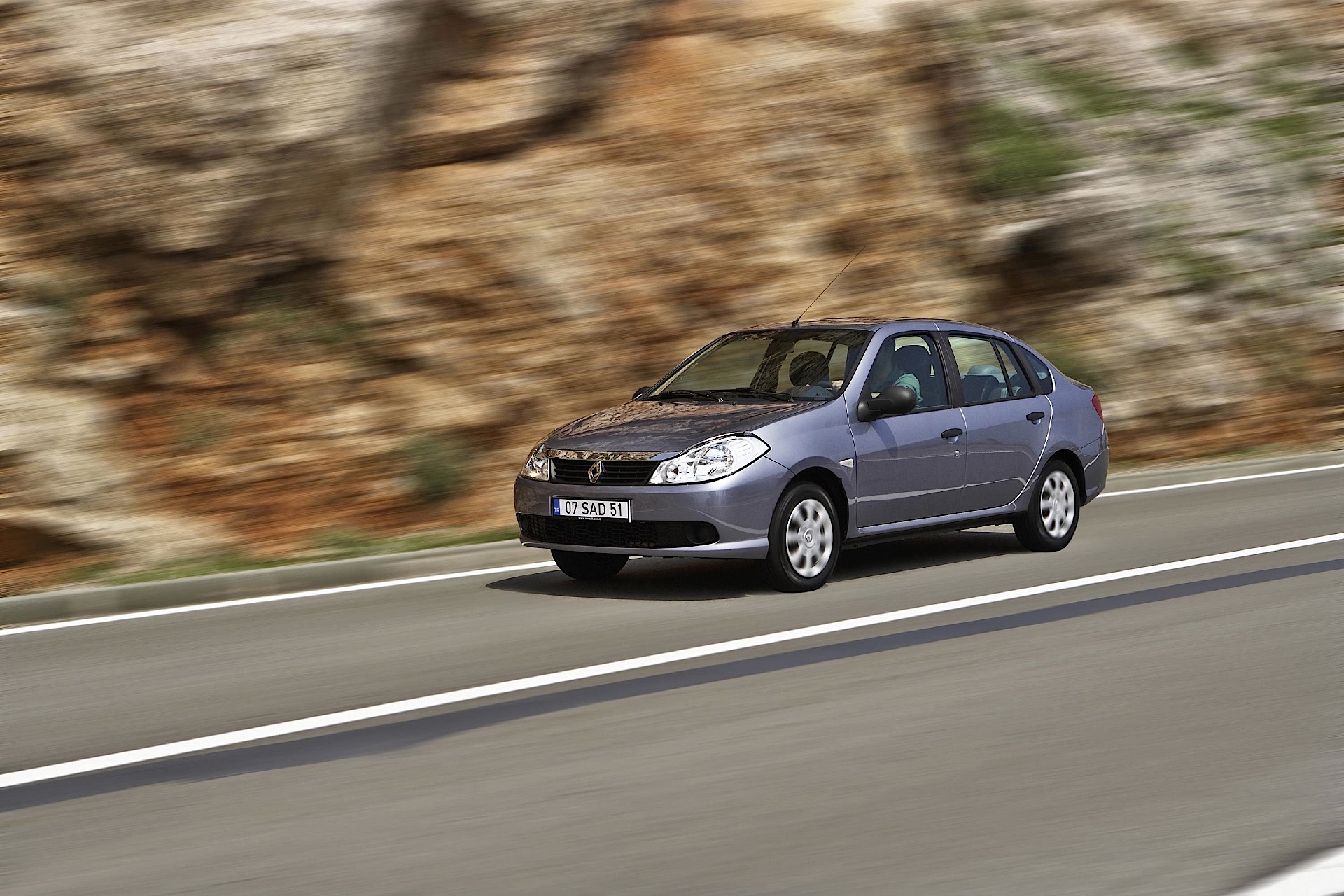 Renault Clio Symbol / Thalia photo 36