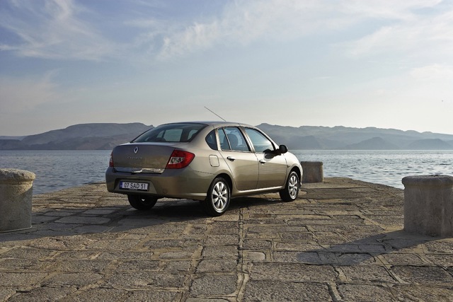 Renault Clio Symbol / Thalia photo 40