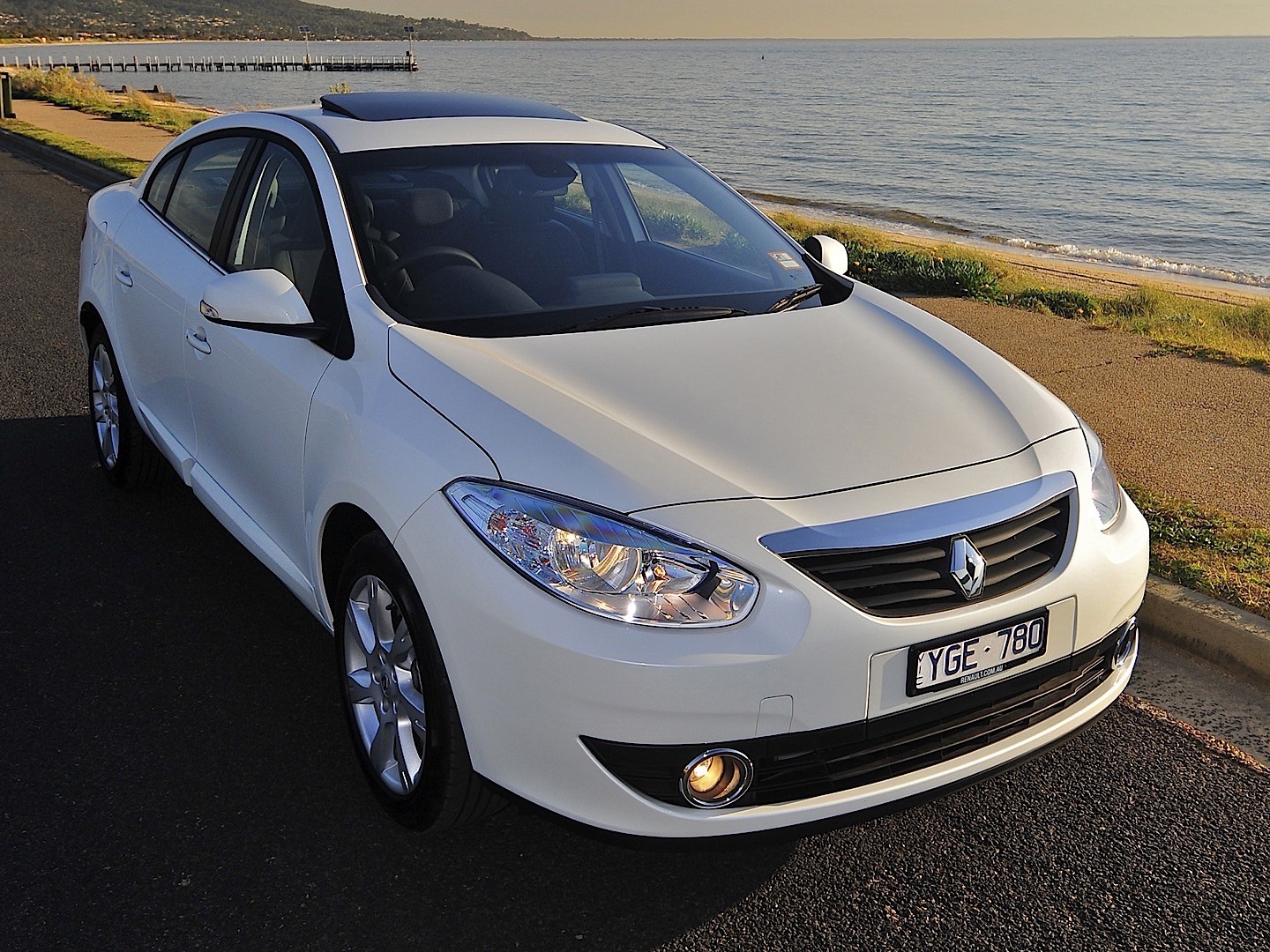 Renault Fluence photo 25