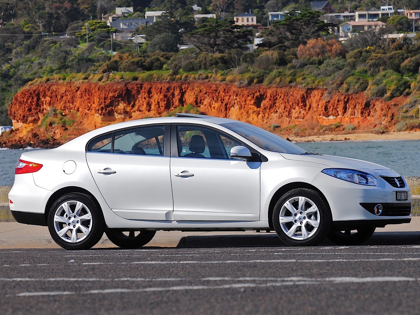 Renault Fluence photo 27