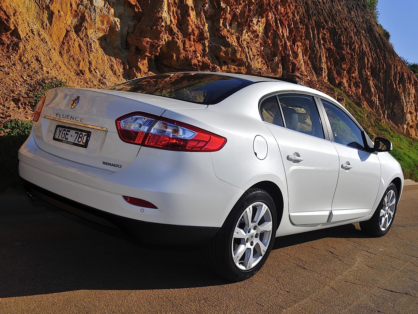 Renault Fluence photo 31