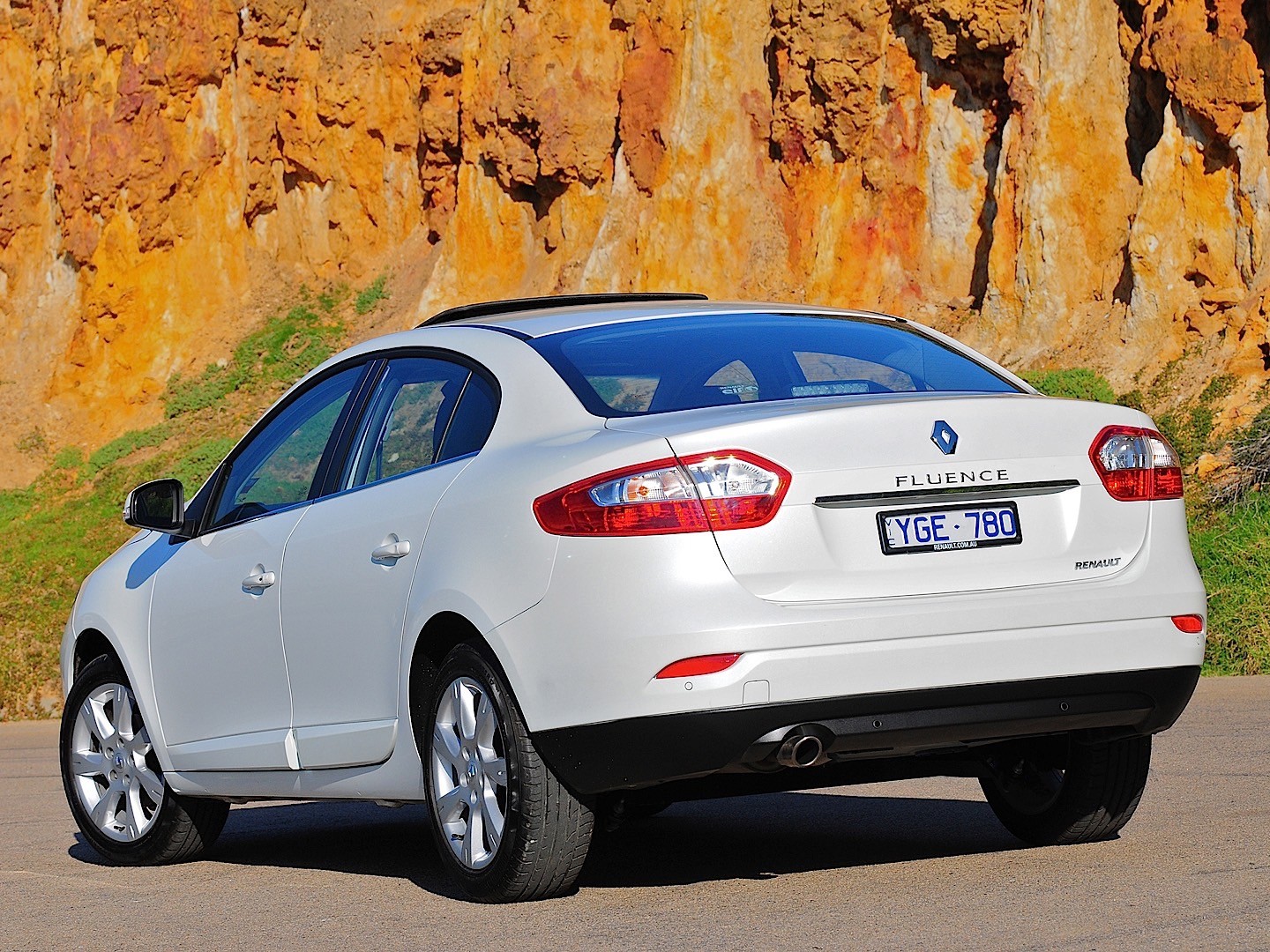 Renault Fluence photo 33