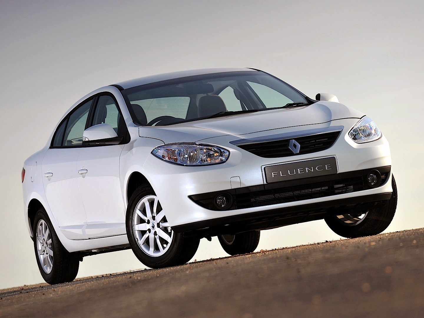 Renault Fluence photo 46
