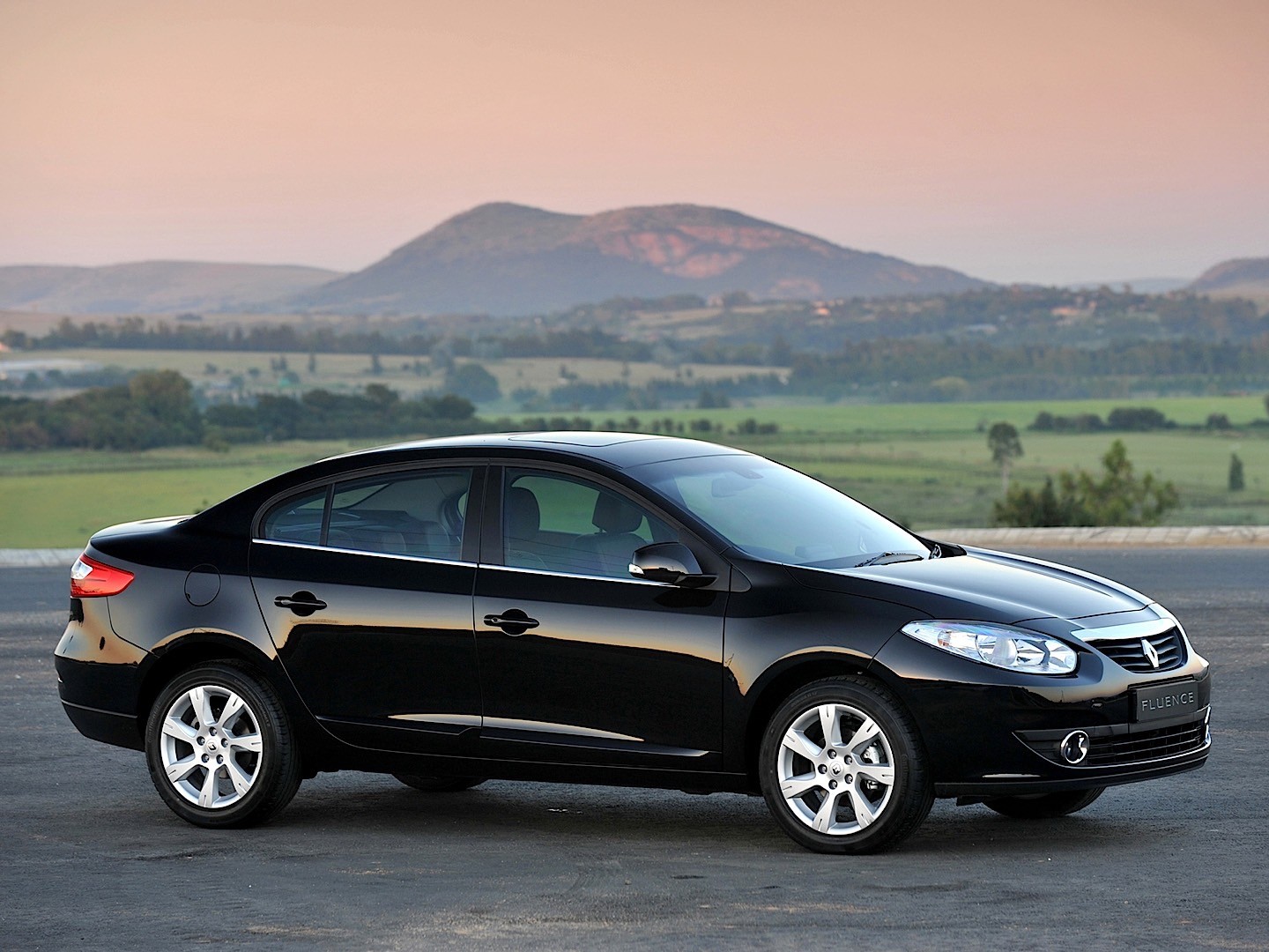 Renault Fluence photo 57