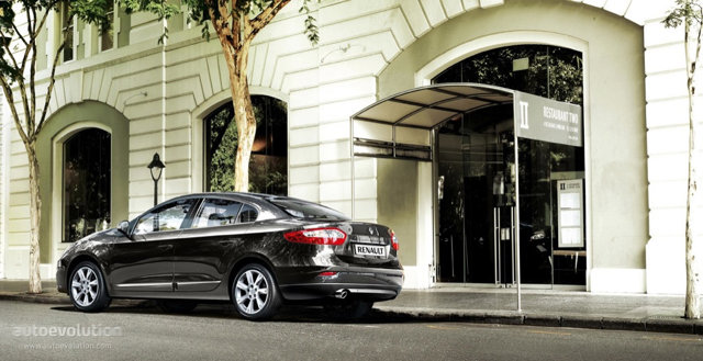 Renault Fluence photo 8