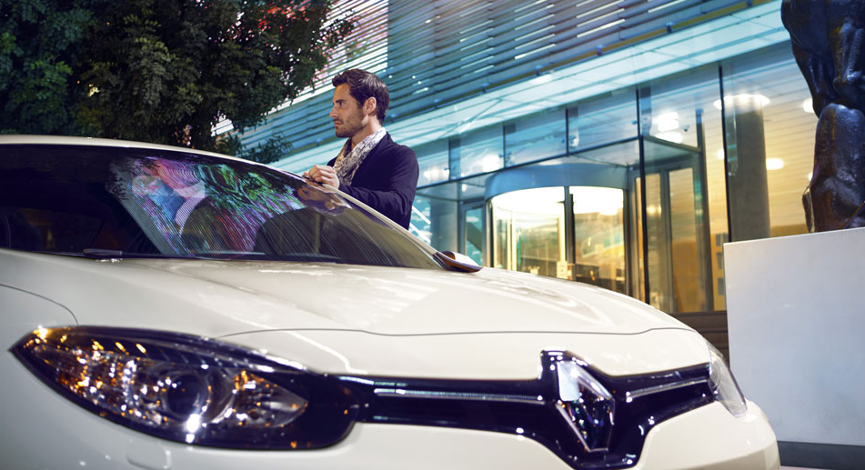 Renault Fluence photo 11