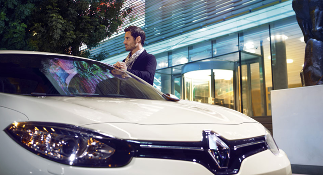 Renault Fluence photo 11
