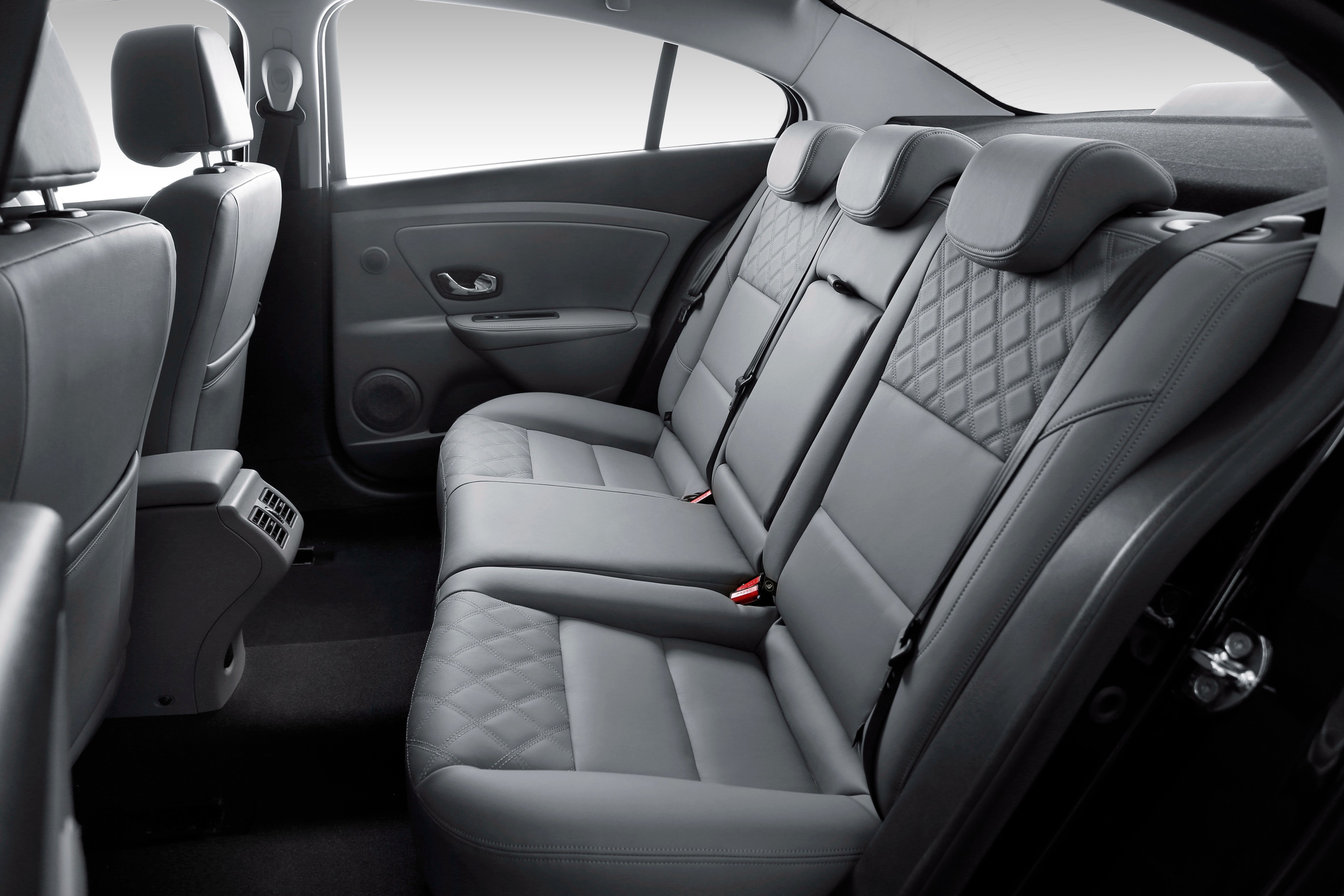 Renault Fluence photo 47