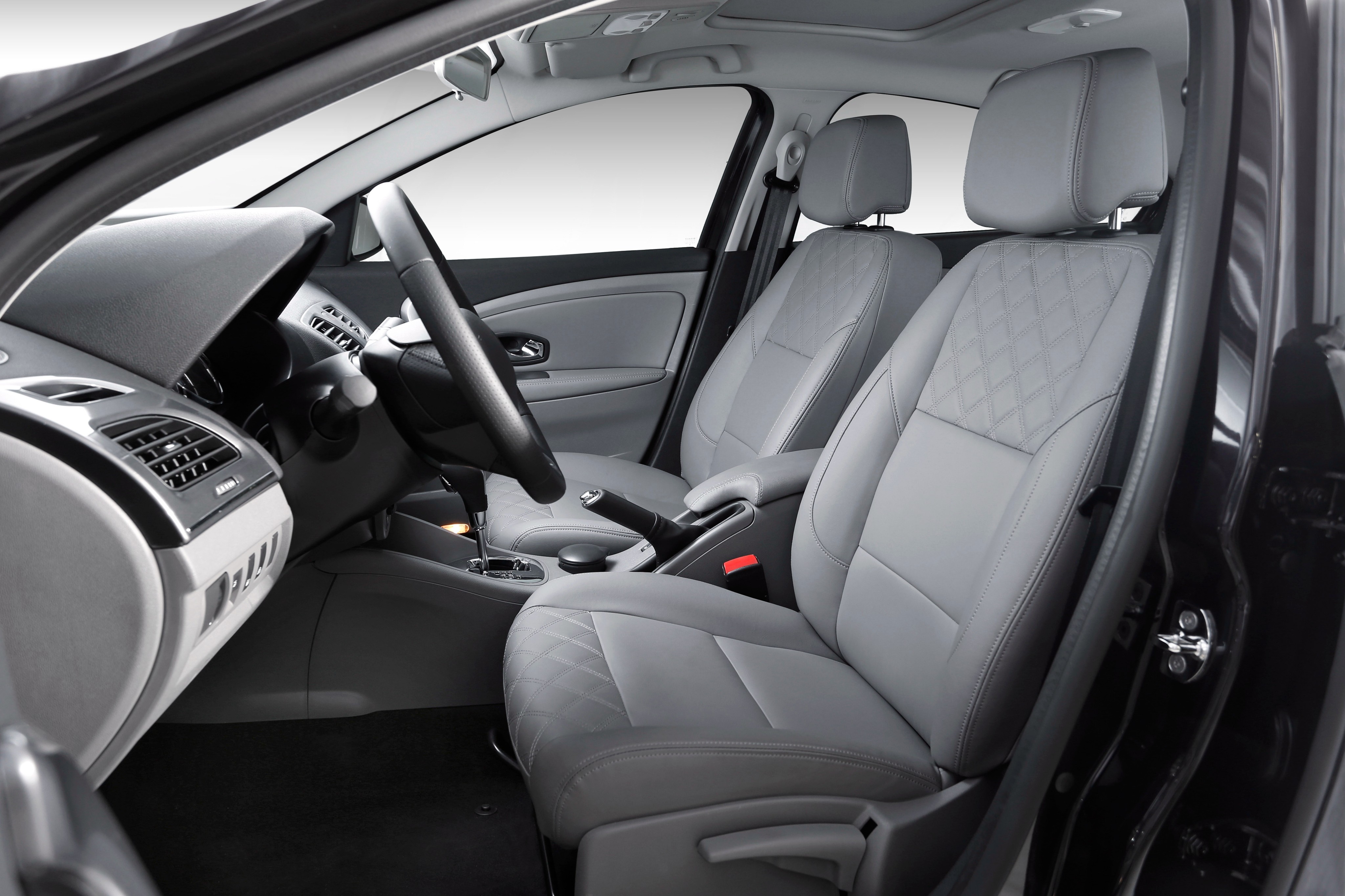 Renault Fluence photo 48