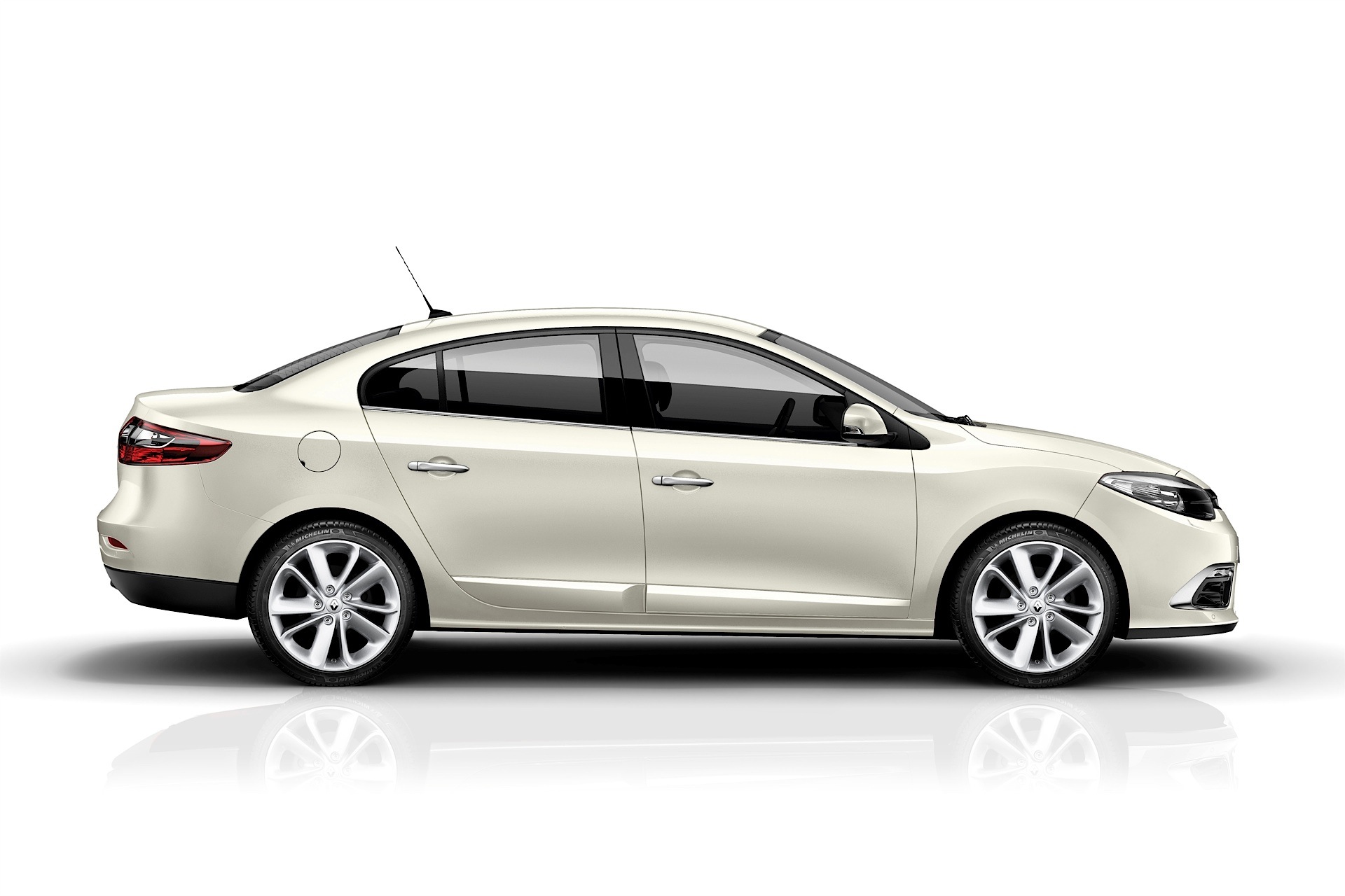 Renault Fluence photo 5