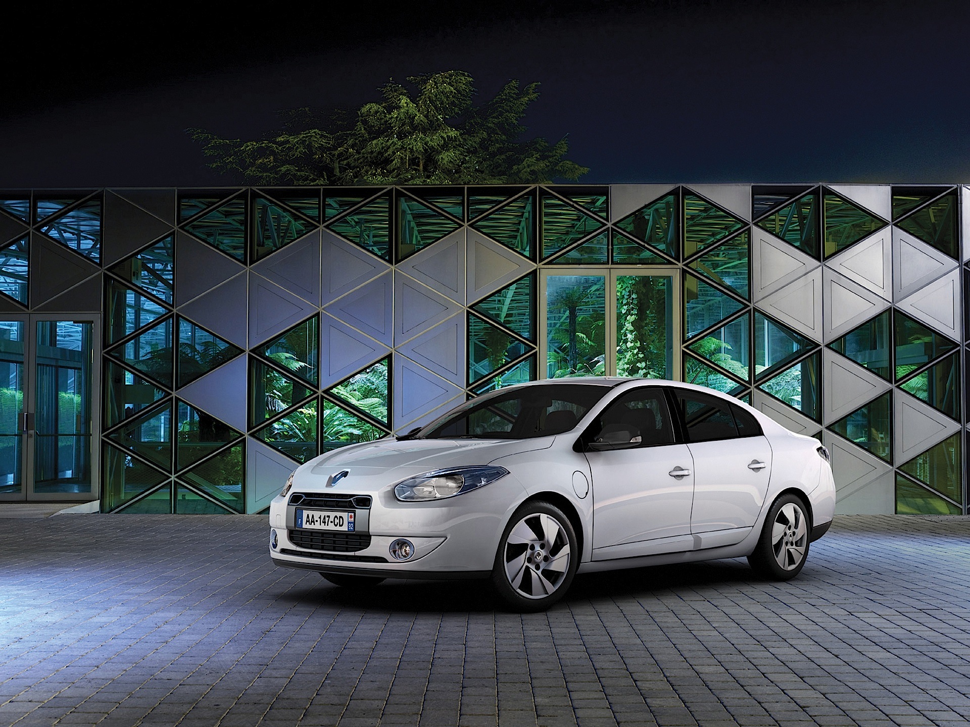 Renault Fluence photo 9