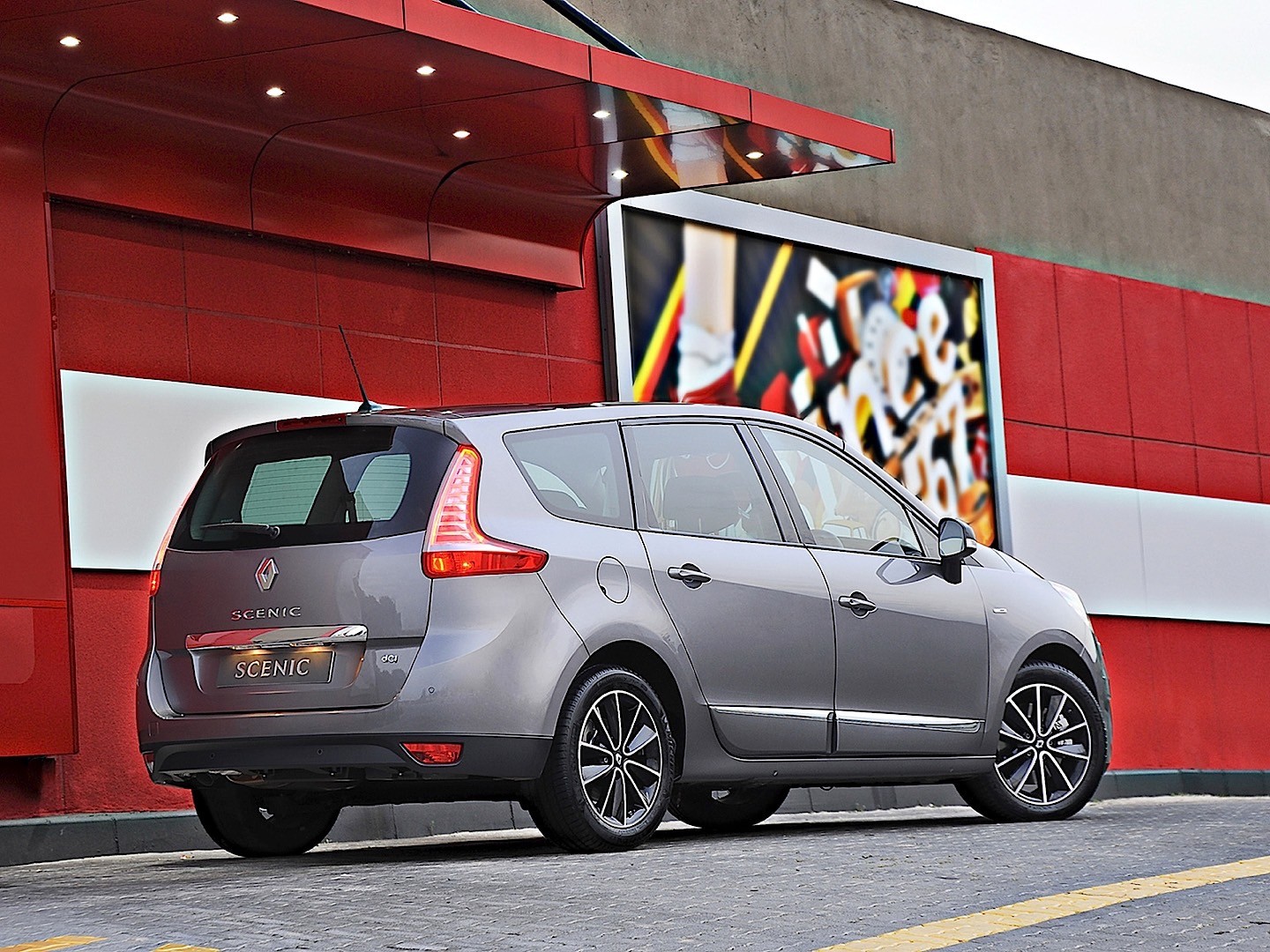 Renault Grand Scenic photo 6