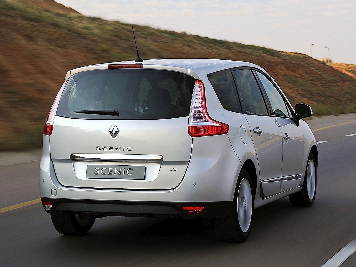 Renault Grand Scenic photo 9