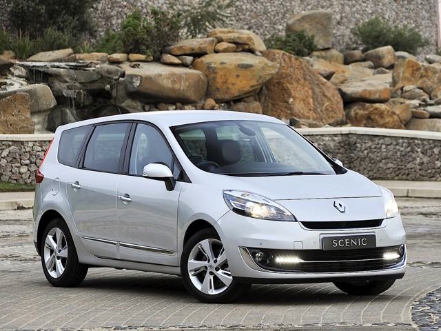 Renault Grand Scenic photo 14