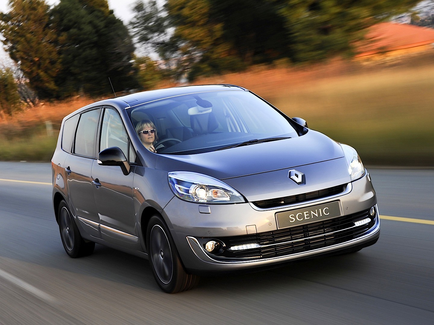 Renault Grand Scenic photo 17