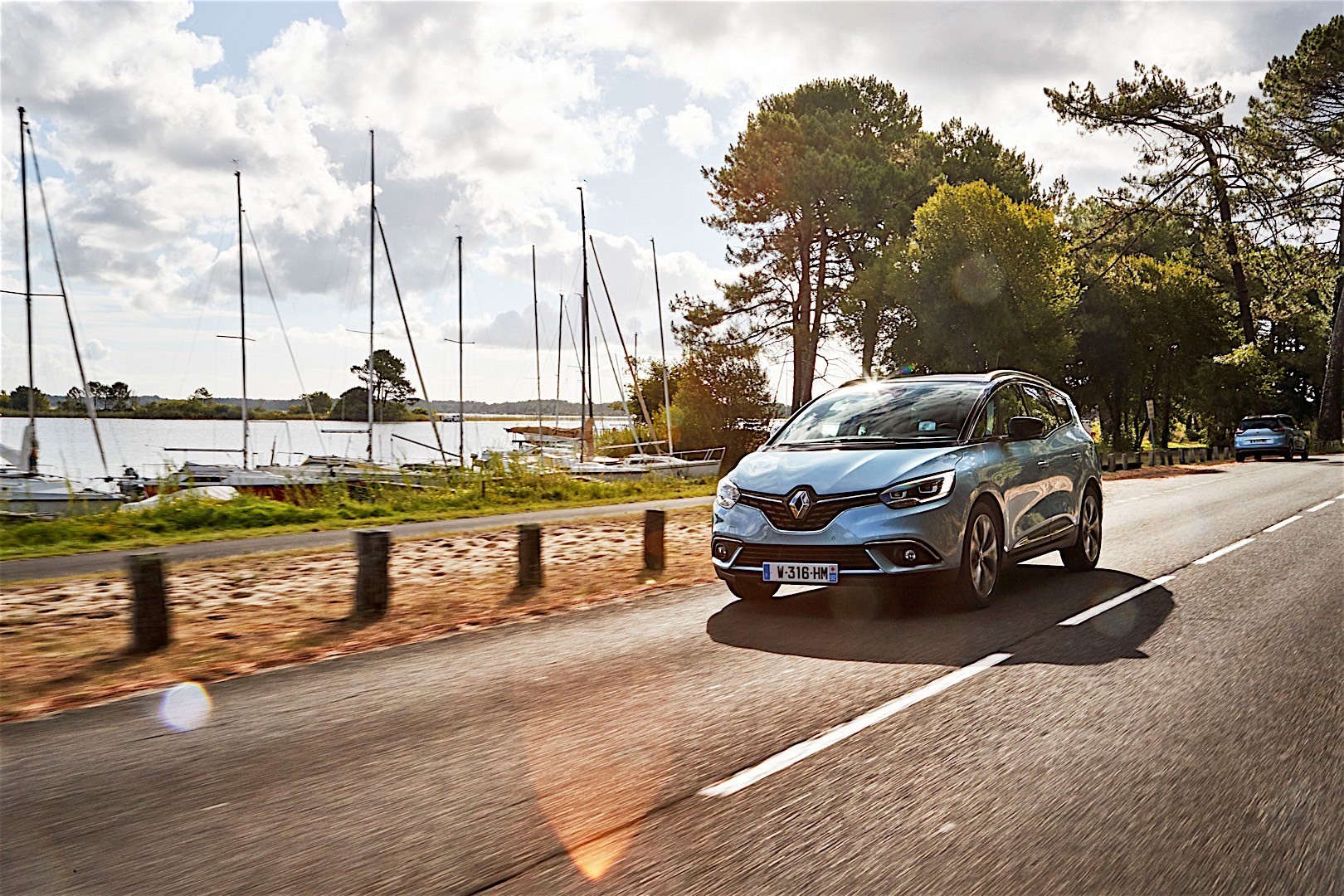 Renault Grand Scenic photo 24