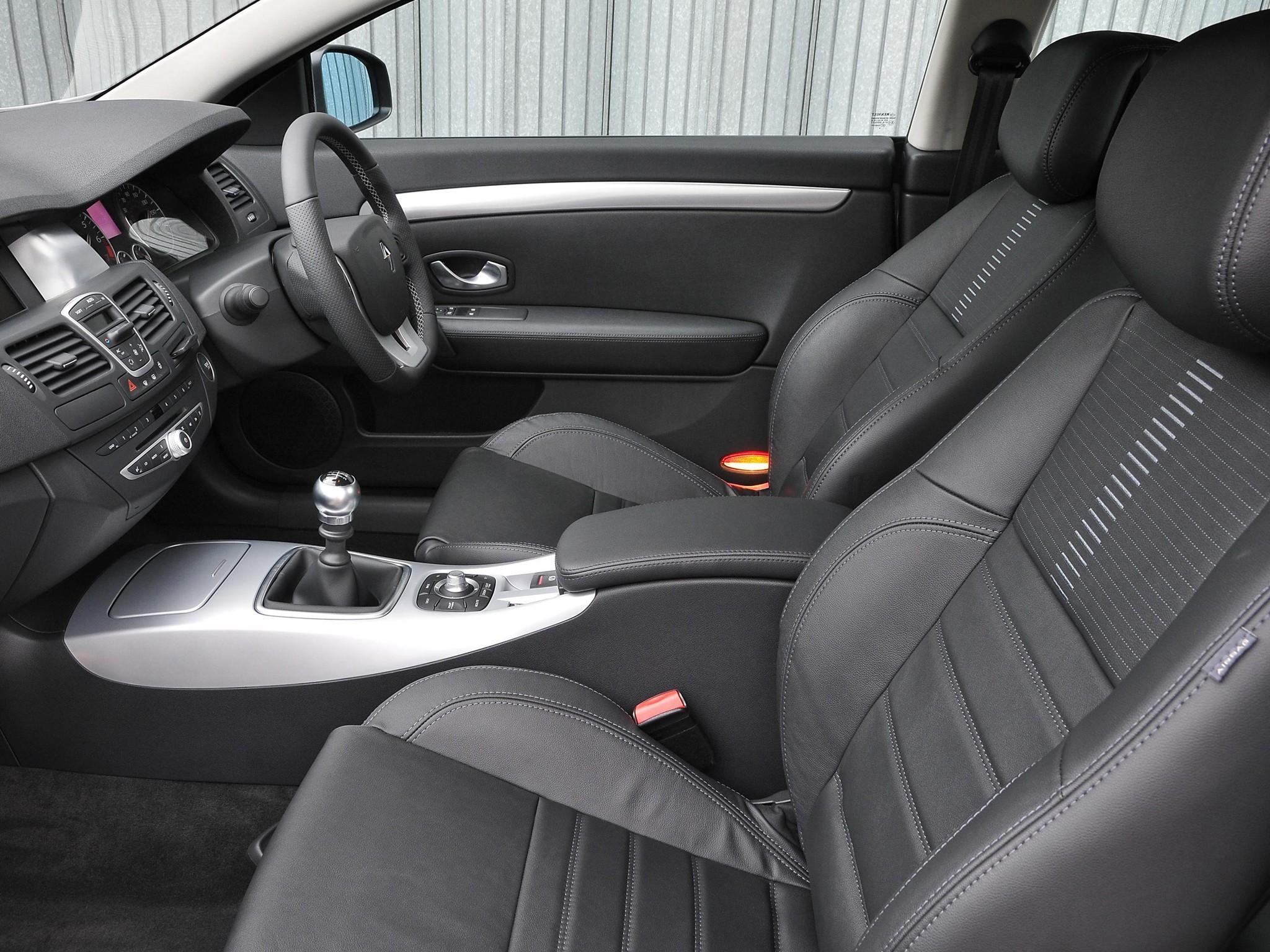 Renault Laguna Coupe photo 101