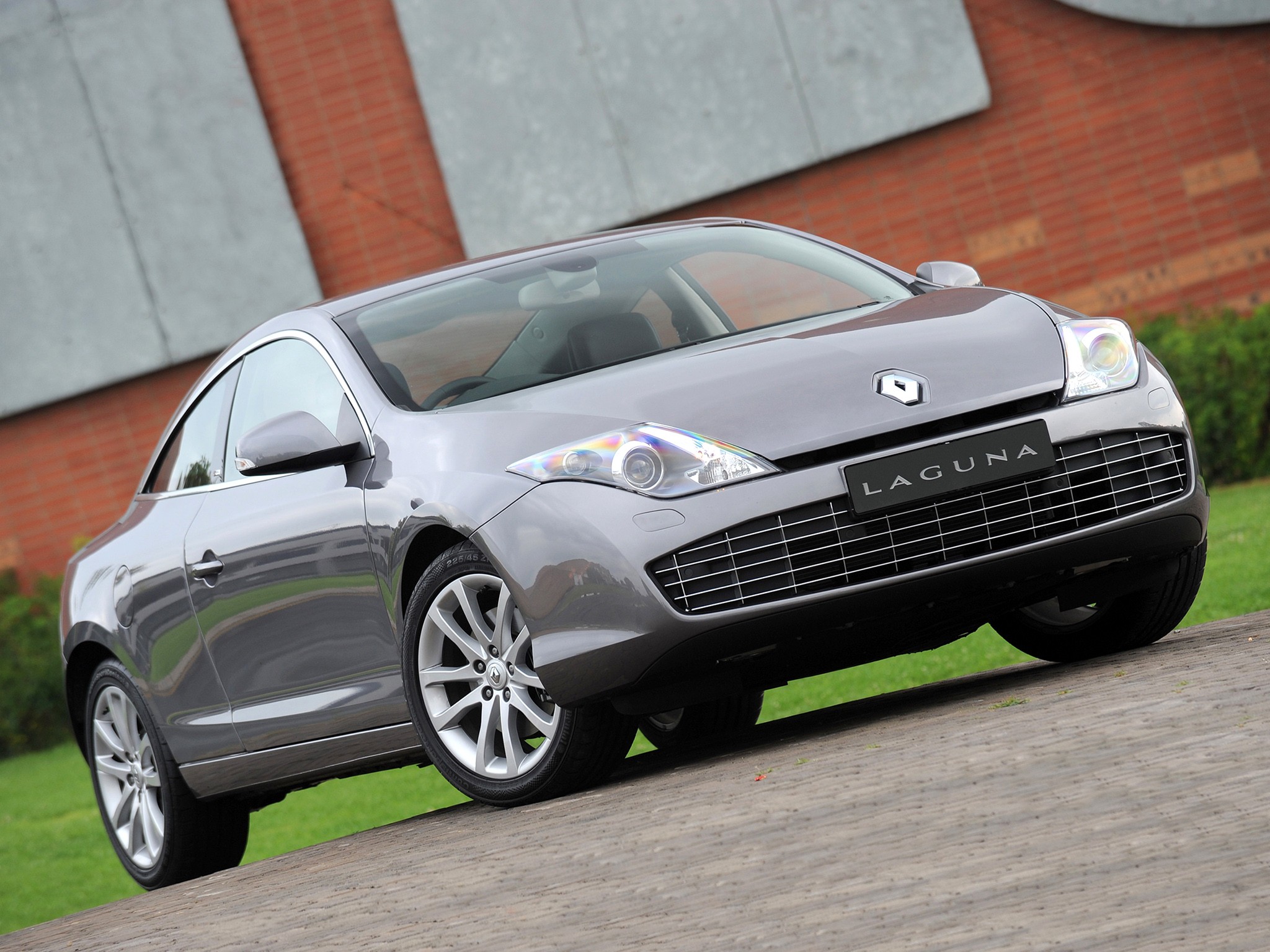 Renault Laguna Coupe photo 35