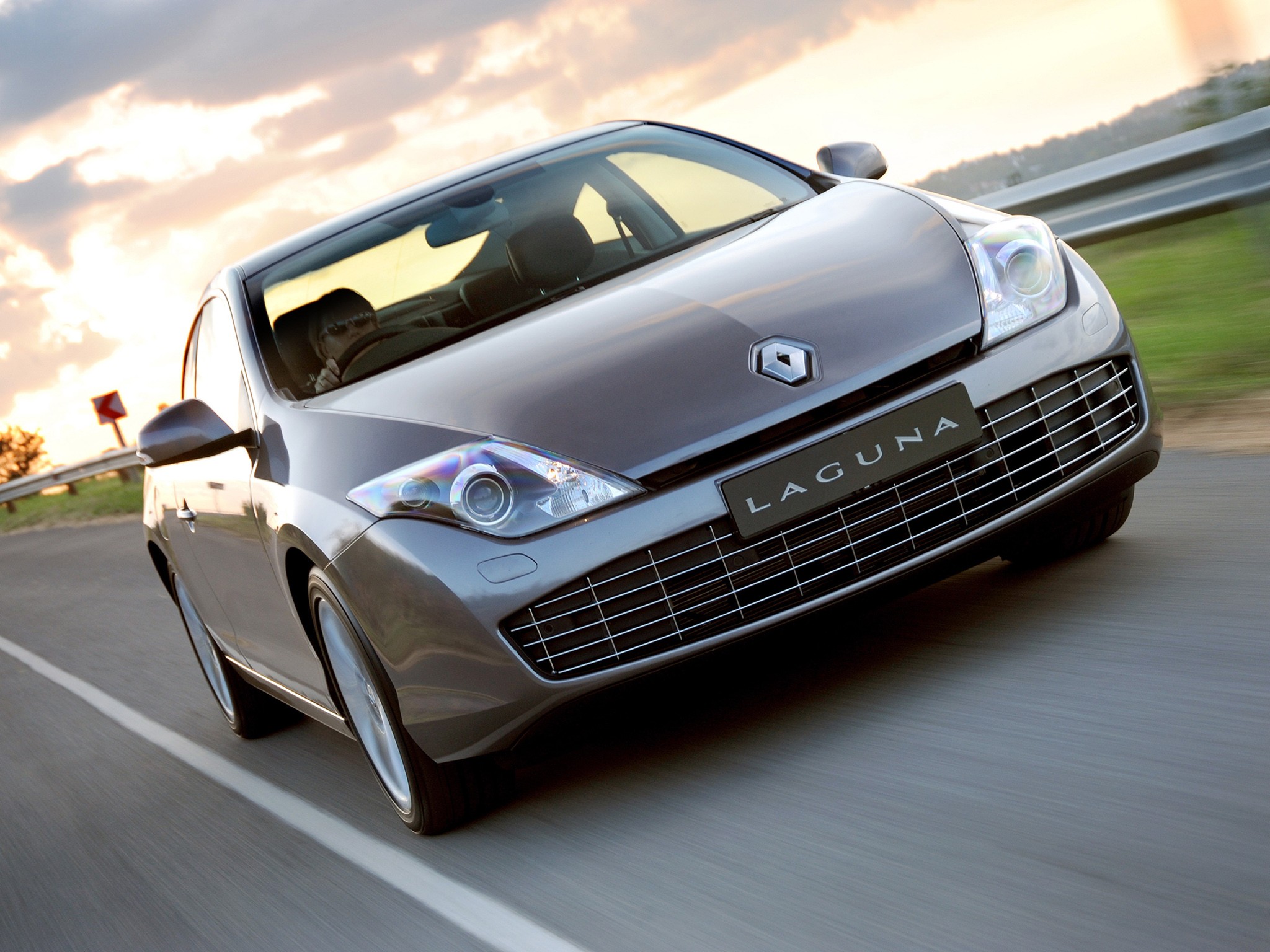 Renault Laguna Coupe photo 38