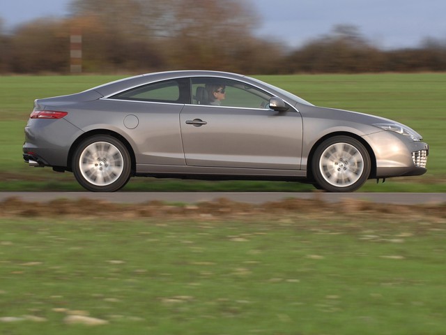 Renault Laguna Coupe foto 54