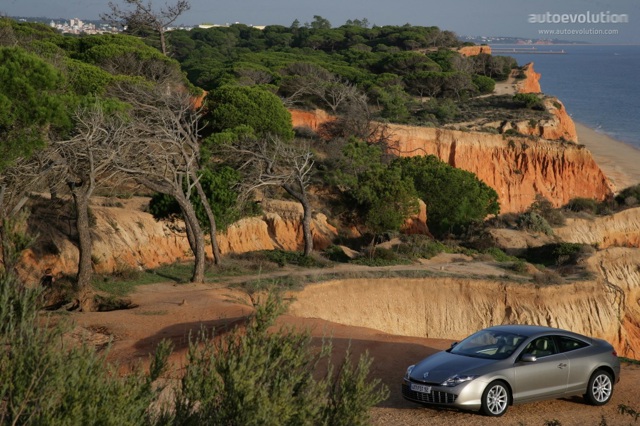 Renault Laguna Coupe foto 12