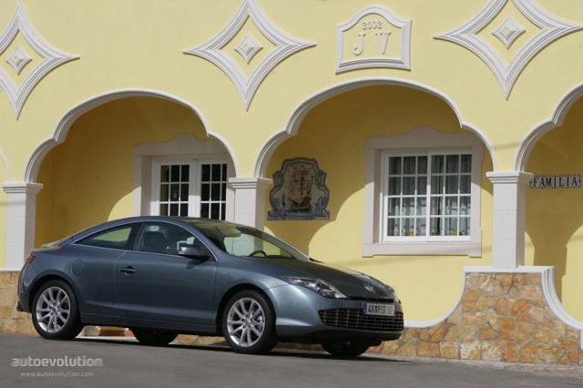 Renault Laguna Coupe foto 13