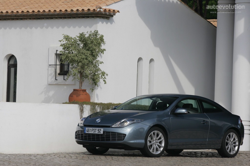 Renault Laguna Coupe photo 14