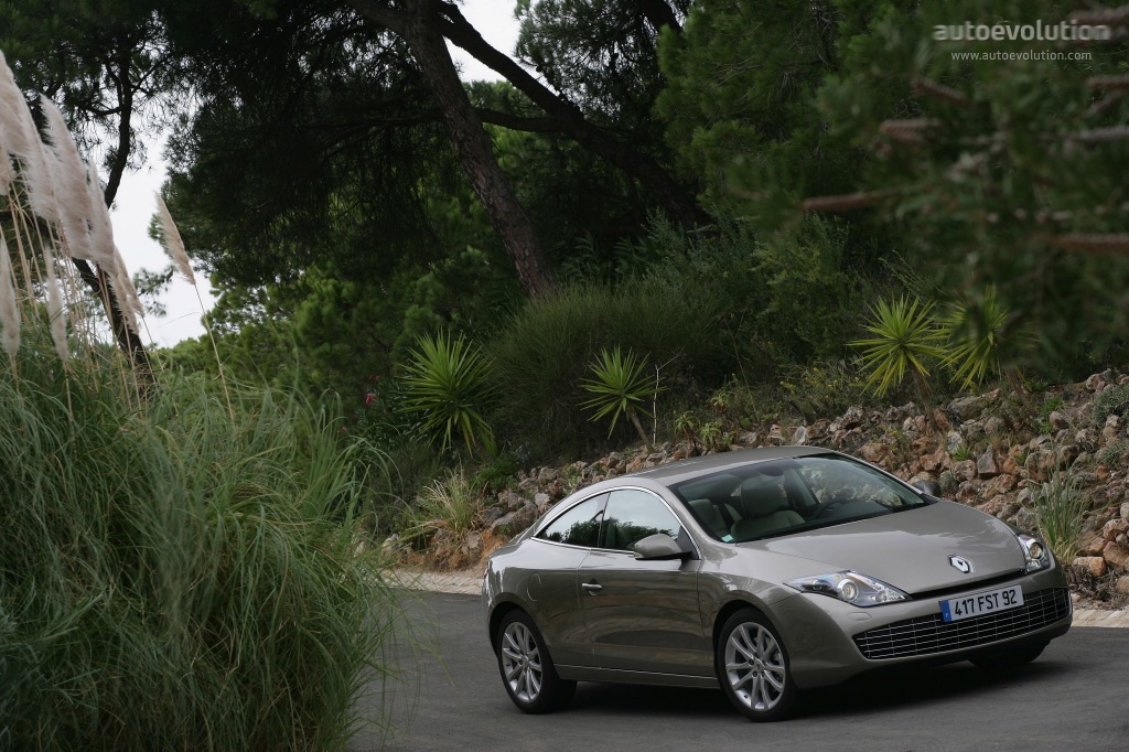 Renault Laguna Coupe photo 21