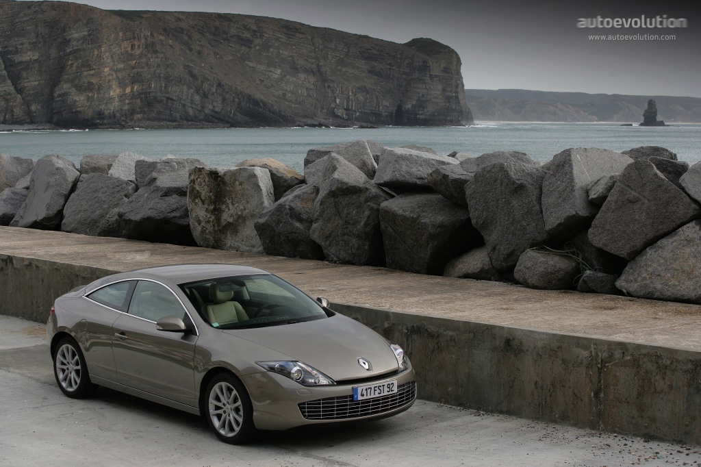Renault Laguna Coupe photo 22