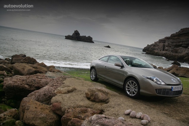 Renault Laguna Coupe foto 23