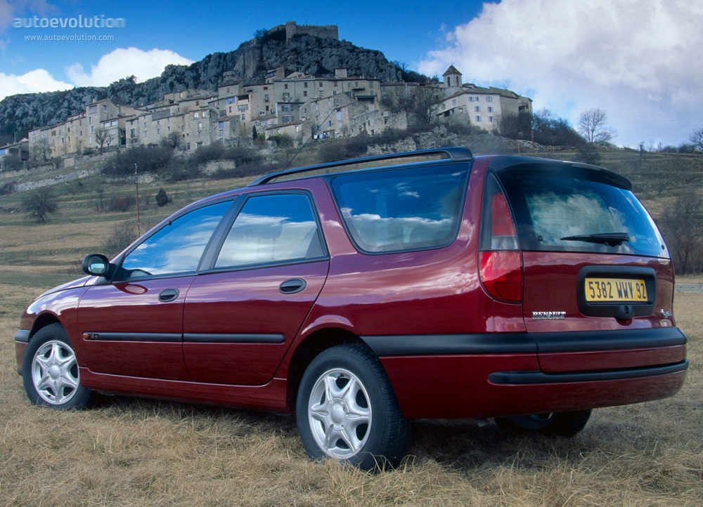 Renault Laguna Estate photo 2