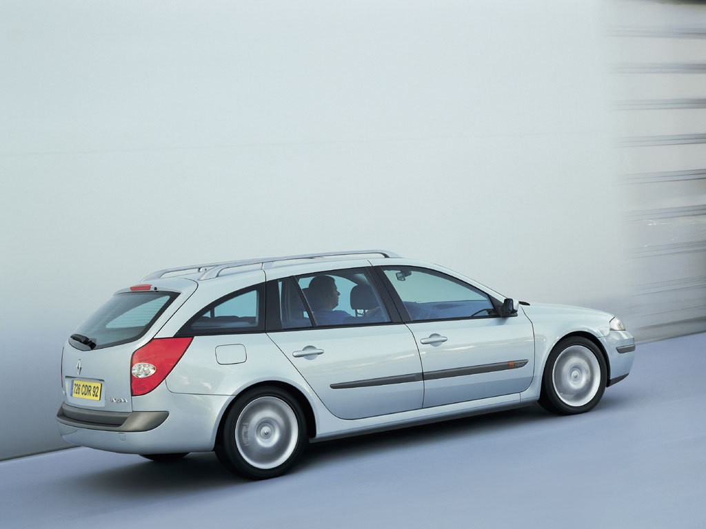 Renault Laguna Estate photo 10