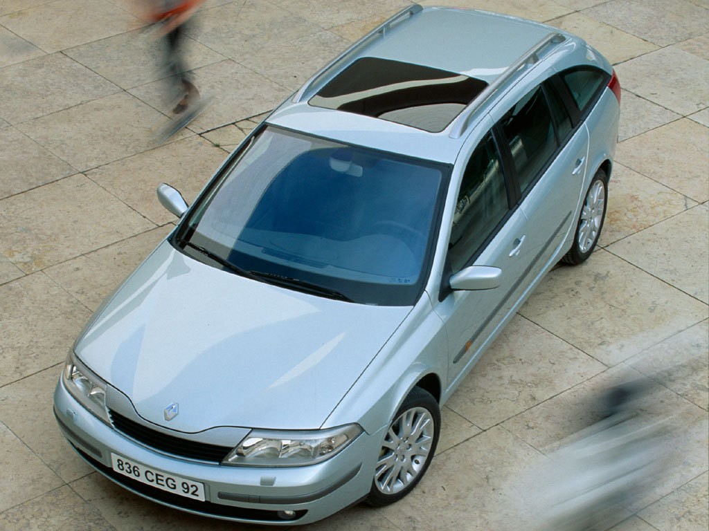 Renault Laguna Estate photo 11