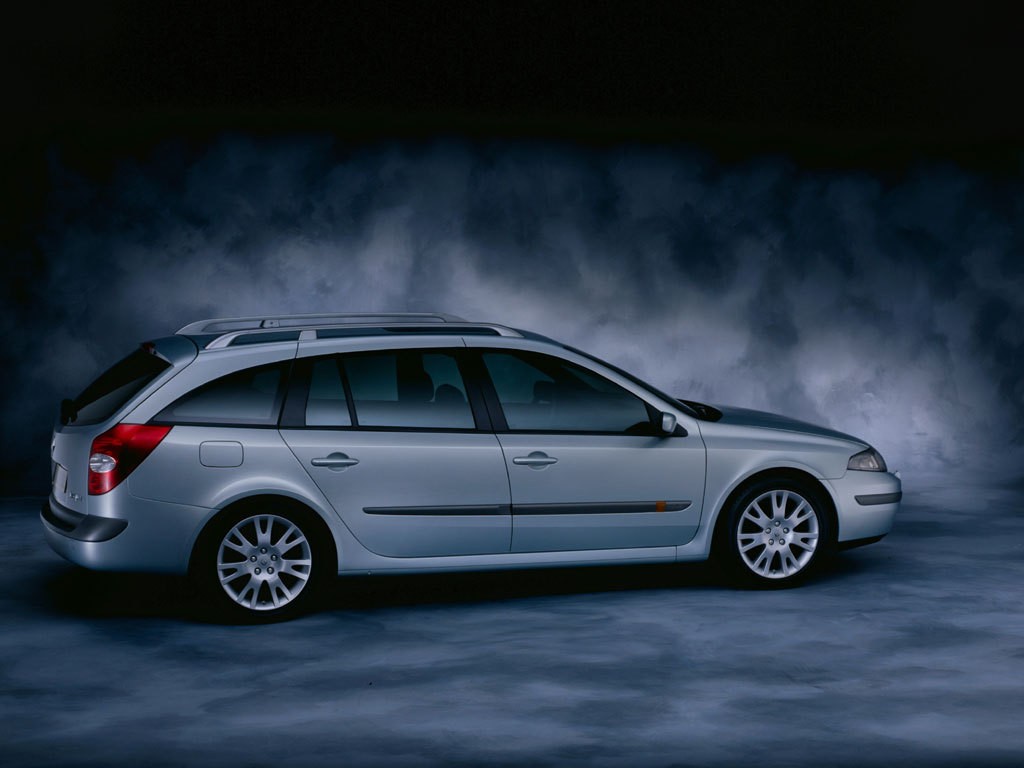 Renault Laguna Estate photo 18