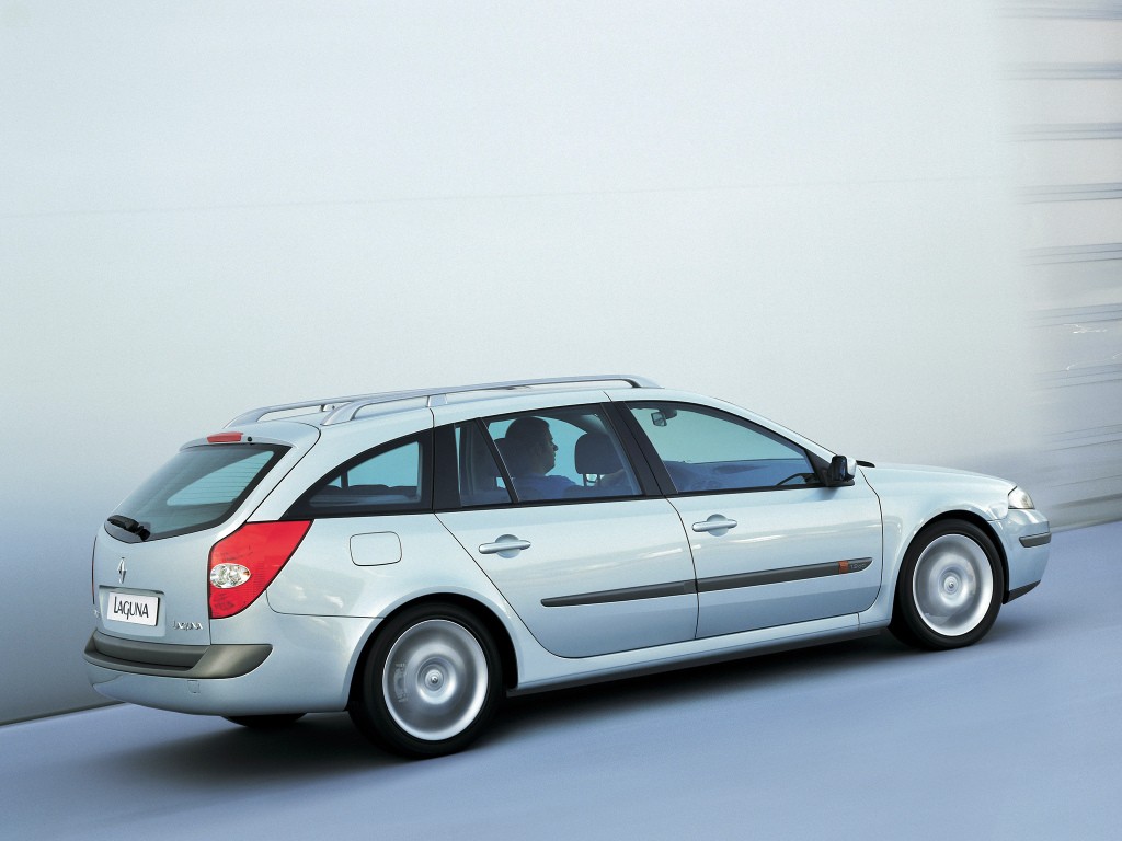 Renault Laguna Estate photo 22