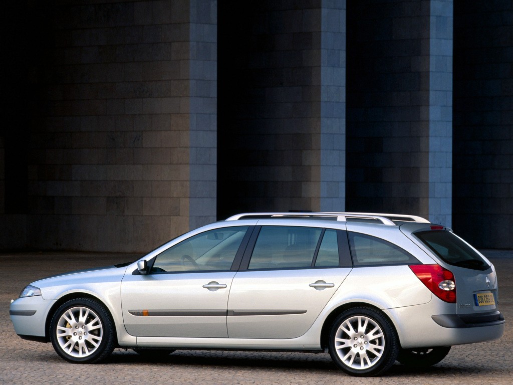Renault Laguna Estate photo 26