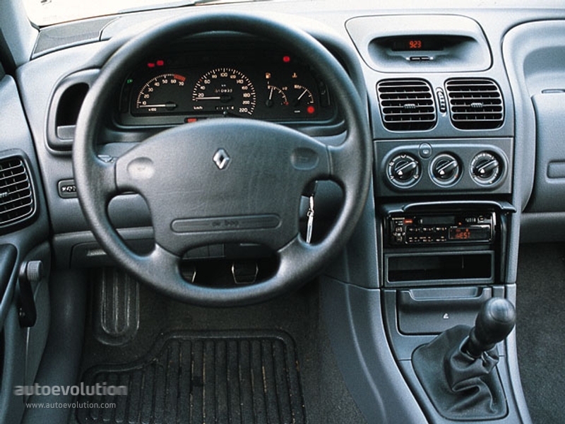 Renault Laguna photo 13