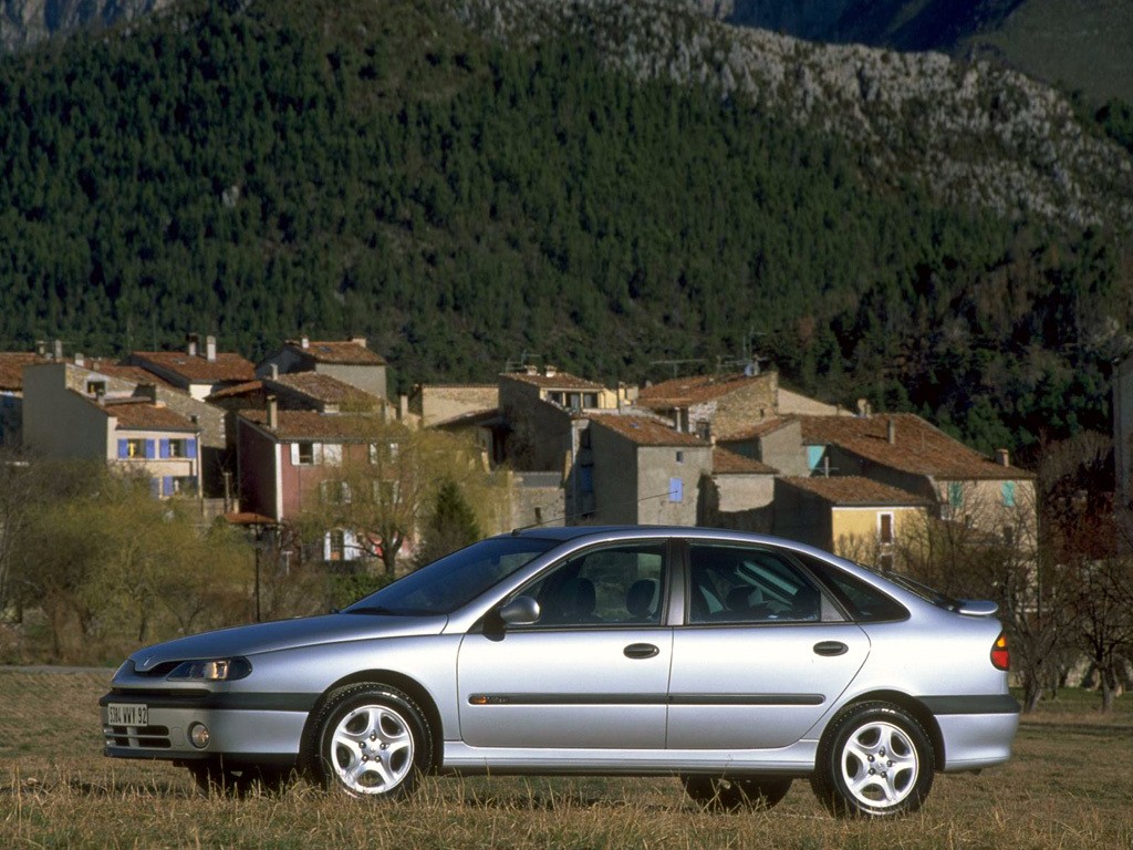 Renault Laguna photo 11