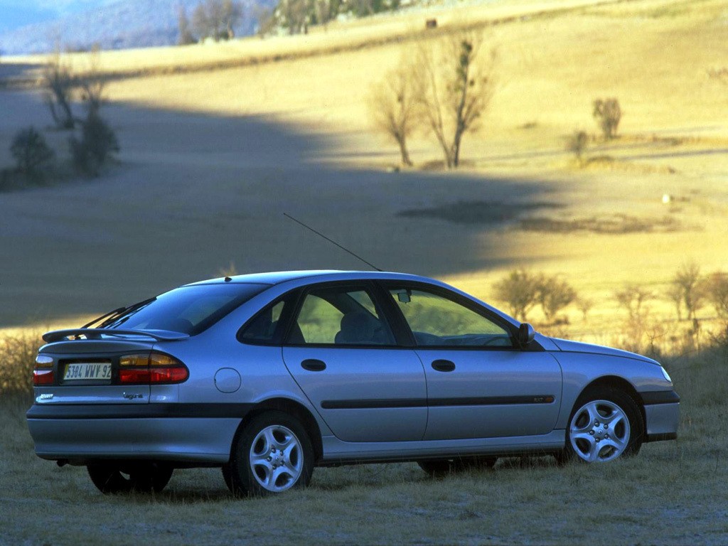 Renault Laguna photo 12