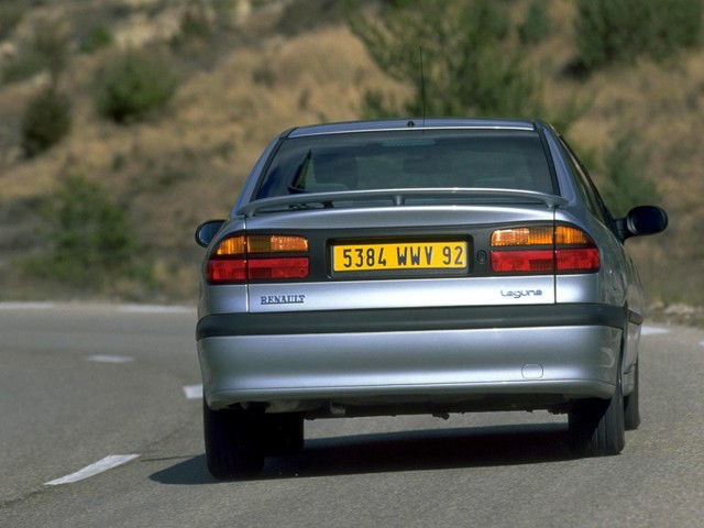 Renault Laguna photo 17