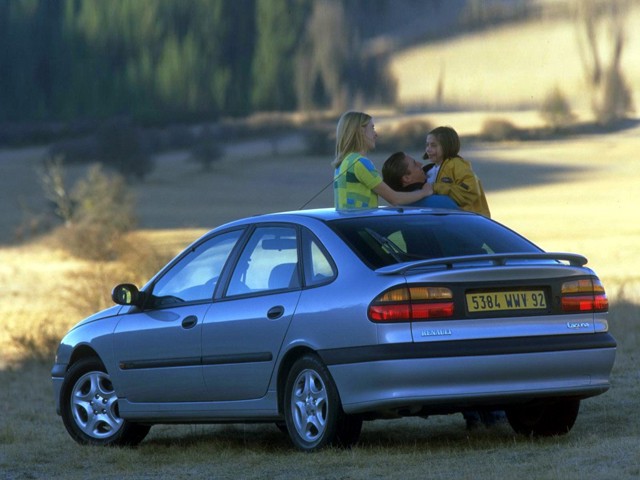 Renault Laguna photo 7