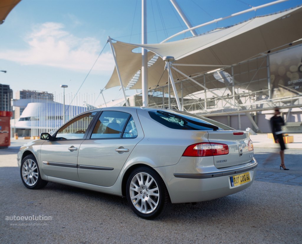 Renault Laguna photo 2