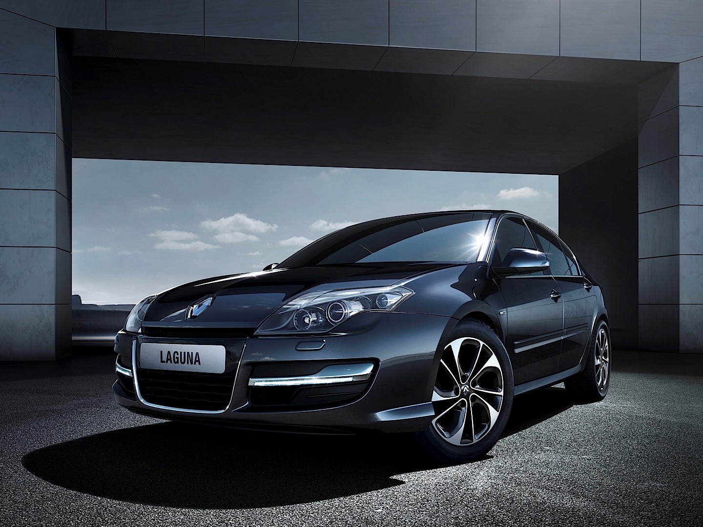Renault Laguna photo 7